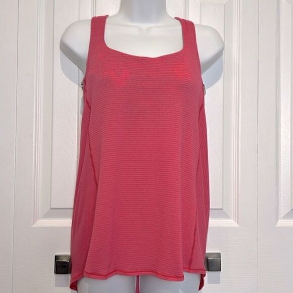 Lululemon Pink Wild Tank‎ Heathered Bon Bon So Fly Butterfly Angel Wing Size 8 - Picture 1 of 11